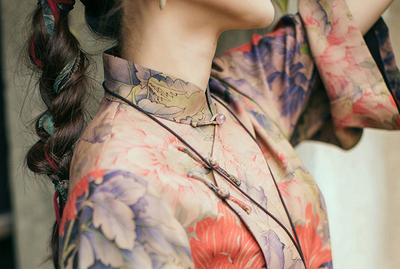 “軟黃金”香云紗,穿在身上的非遺!