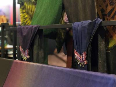 “破繭成蝶香云紗時尚化作品展”青島站巡展開啟